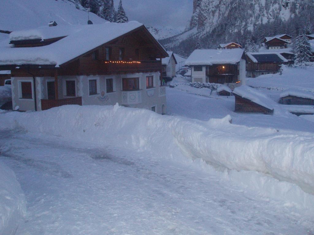 Garni La Majon Hotel Sëlva Buitenkant foto