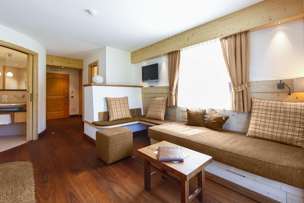 Garni La Majon Hotel Sëlva Buitenkant foto